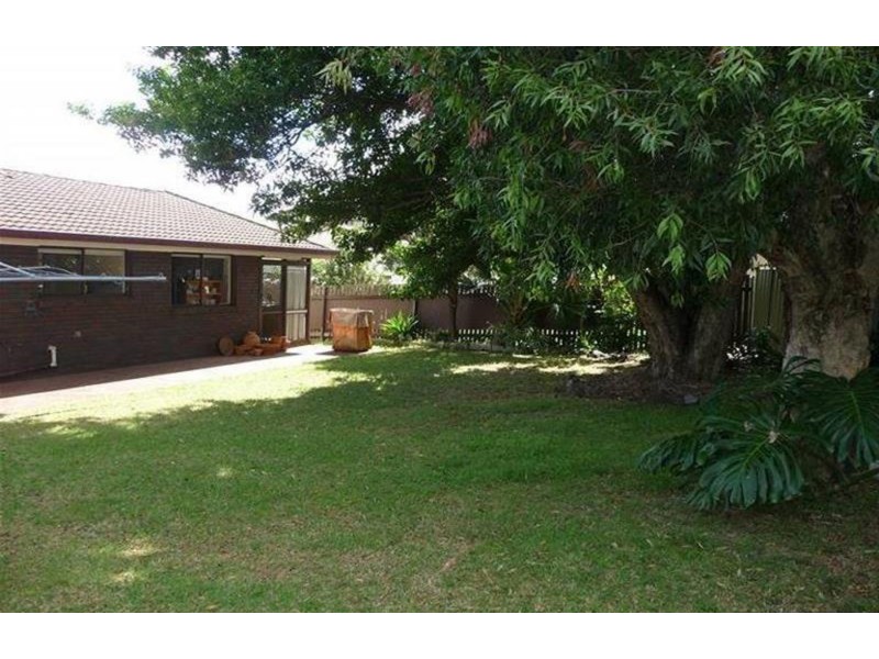54B Stuart Street, Mount Lofty QLD 4350