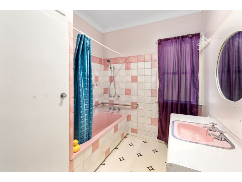 14 Rosina Street, Newtown QLD 4350