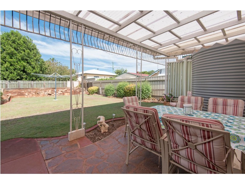 14 Rosina Street, Newtown QLD 4350