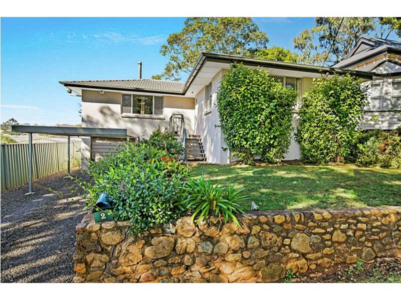 2 Gladstone Street, Newtown QLD 4350