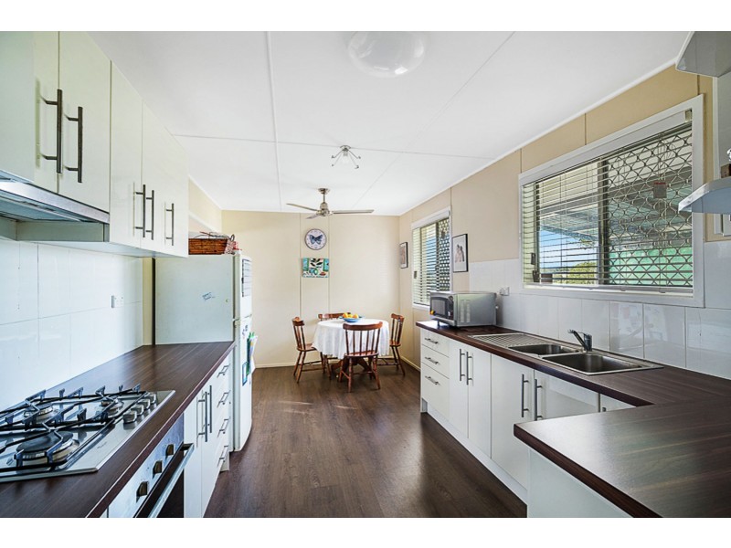 2 Gladstone Street, Newtown QLD 4350