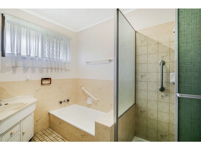 43 Merino Street, Harristown QLD 4350
