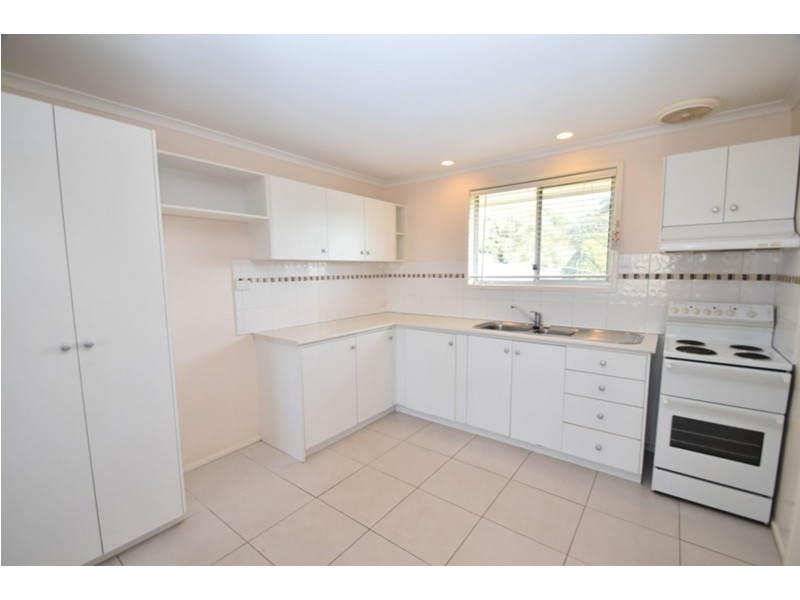 2/24 Chopin Street, Rockville QLD 4350