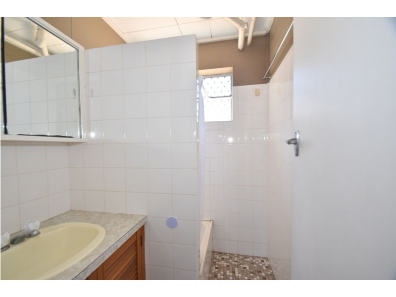 11/335 West Street, Harristown QLD 4350