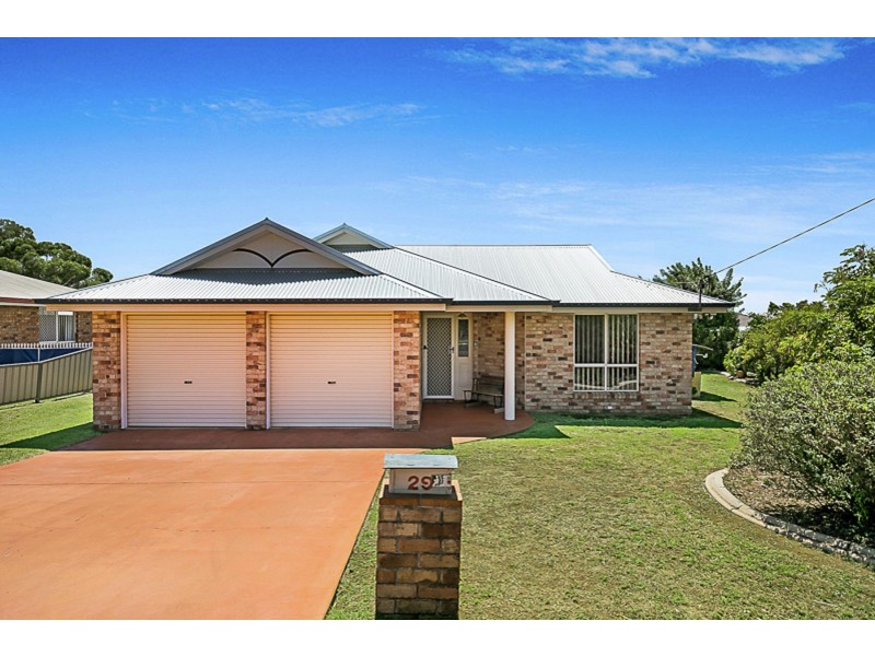 29 Weise Street, Oakey QLD 4401