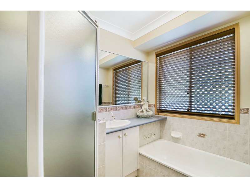 29 Weise Street, Oakey QLD 4401