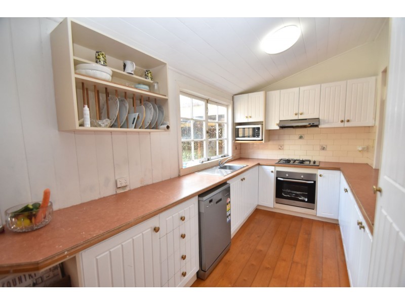 8 Norwood Street, Toowoomba City QLD 4350