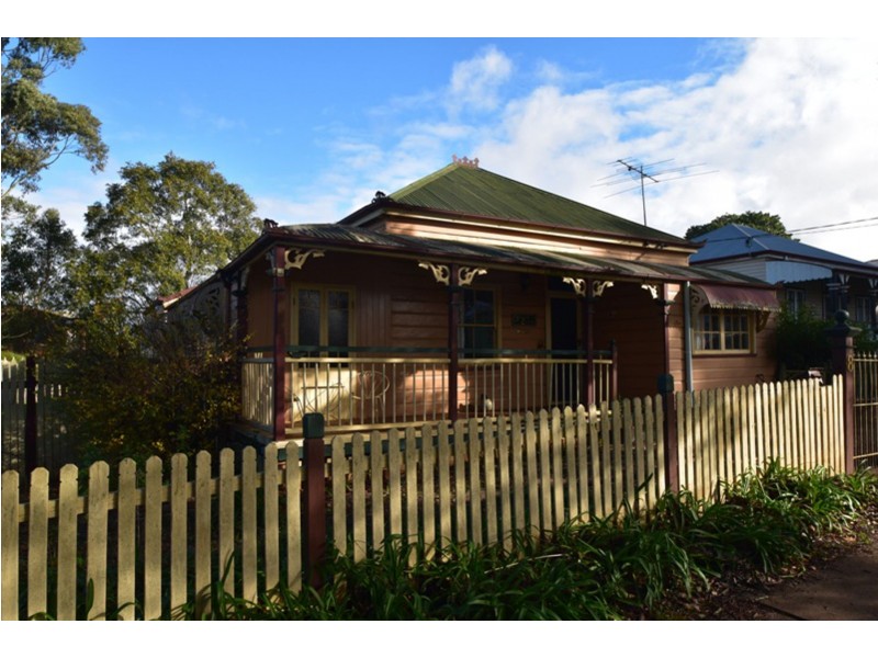 8 Norwood Street, Toowoomba City QLD 4350