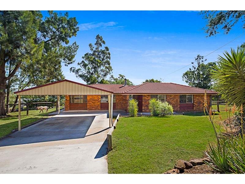 26 Main Street, Meringandan QLD 4352