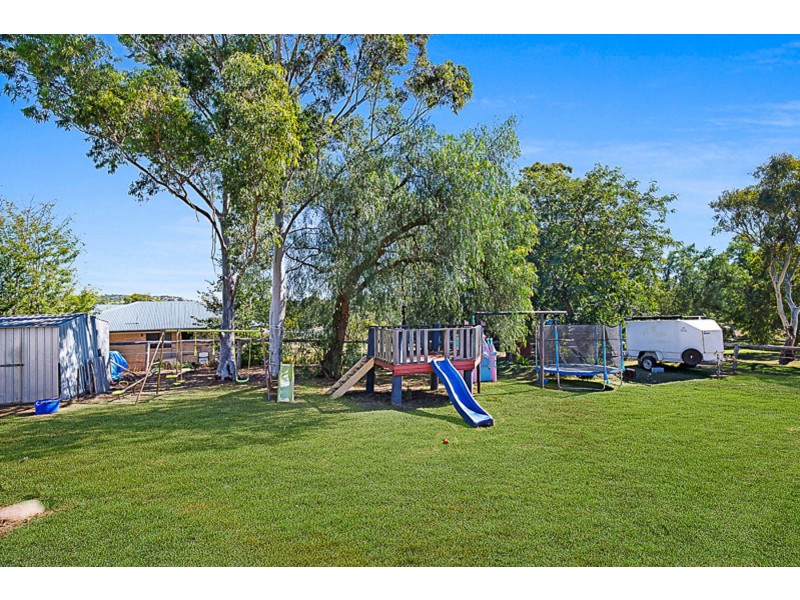 26 Main Street, Meringandan QLD 4352