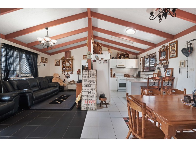 25 Liquidambar Street, Glenvale QLD 4350