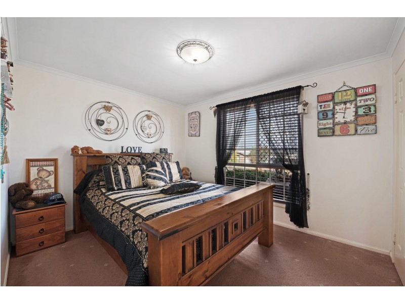 25 Liquidambar Street, Glenvale QLD 4350