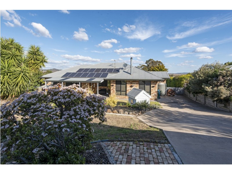 18 Belclaire Drive, Westbrook QLD 4350