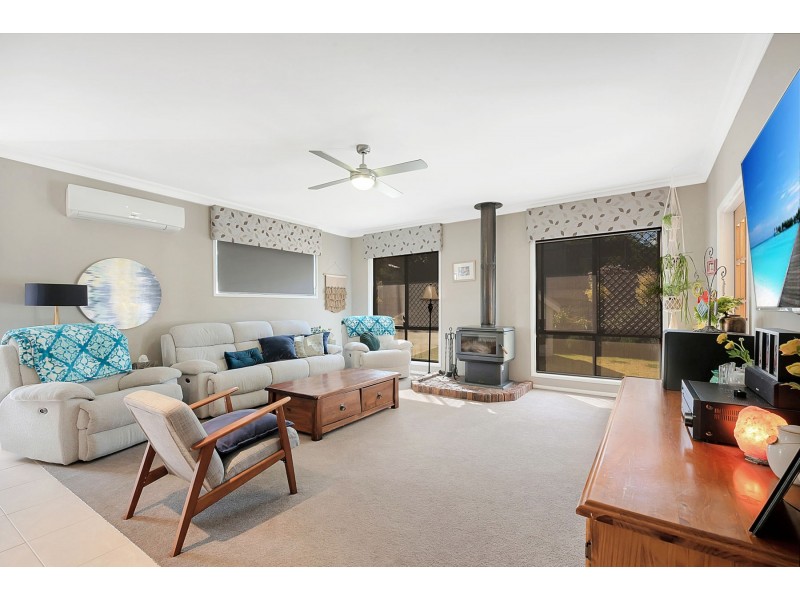 18 Belclaire Drive, Westbrook QLD 4350