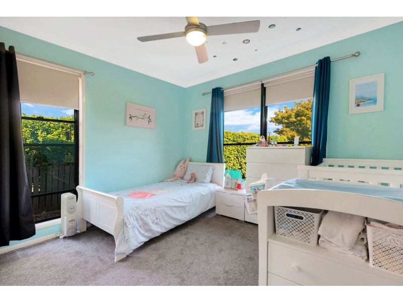 18 Belclaire Drive, Westbrook QLD 4350