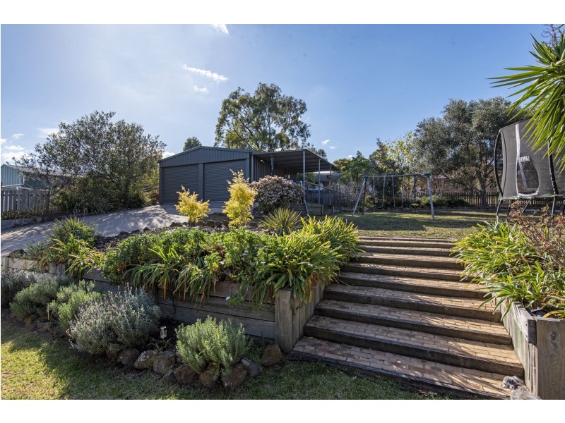 18 Belclaire Drive, Westbrook QLD 4350
