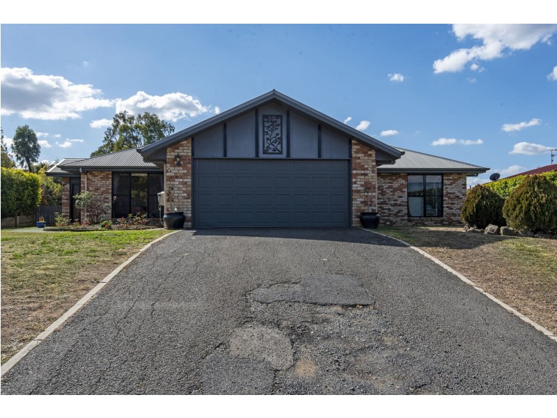 18 Belclaire Drive, Westbrook QLD 4350