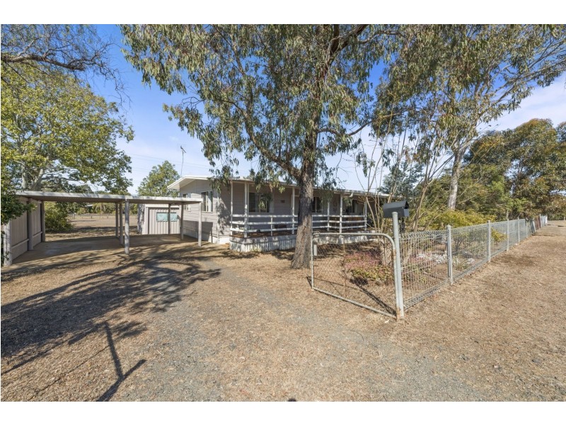 132 Main Street, Westbrook QLD 4350