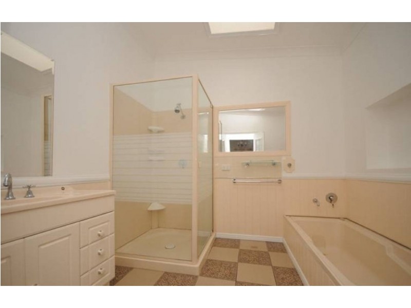 15 Gowrie Street, Toowoomba City QLD 4350