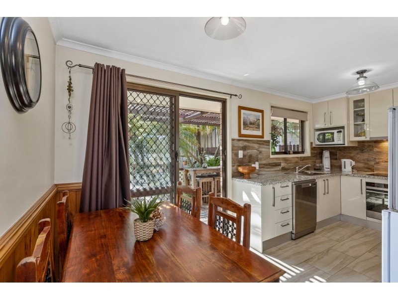 19 Sapphire Court, Kearneys Spring QLD 4350