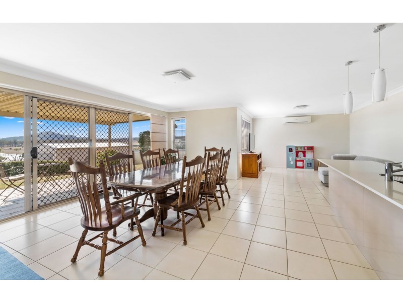 6 Carla Crescent, Westbrook QLD 4350