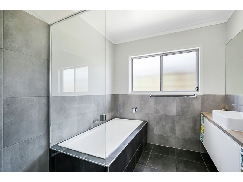 5 Hartland Street, Westbrook QLD 4350