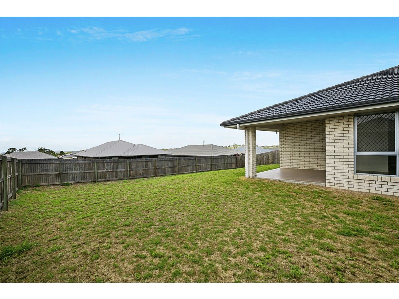 23 Wandoo Crescent, Westbrook QLD 4350