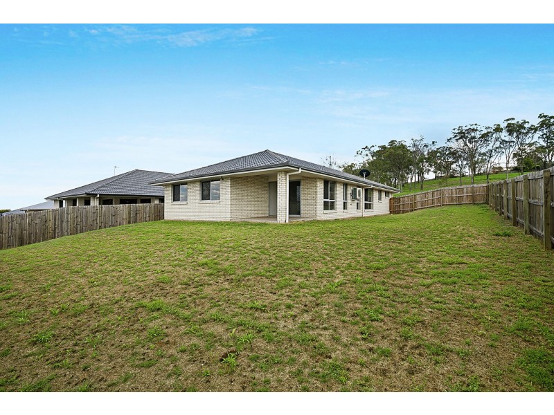 23 Wandoo Crescent, Westbrook QLD 4350