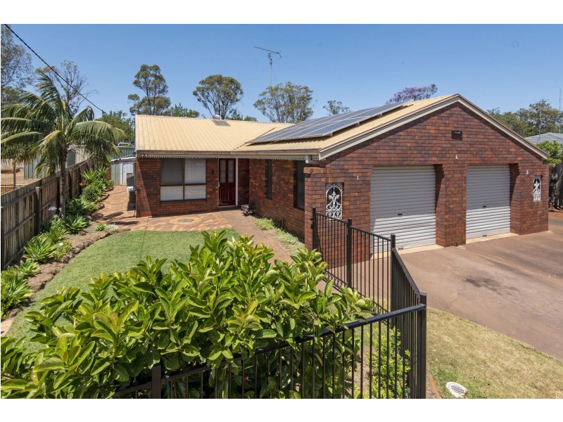 1/6 Champagne Crescent, Wilsonton Heights QLD 4350