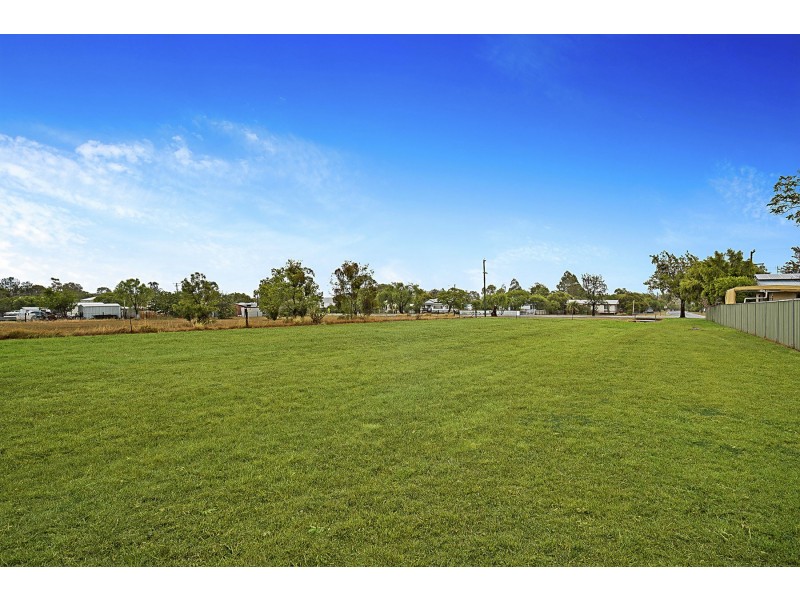 40 Mocatta Street, Goombungee QLD 4354