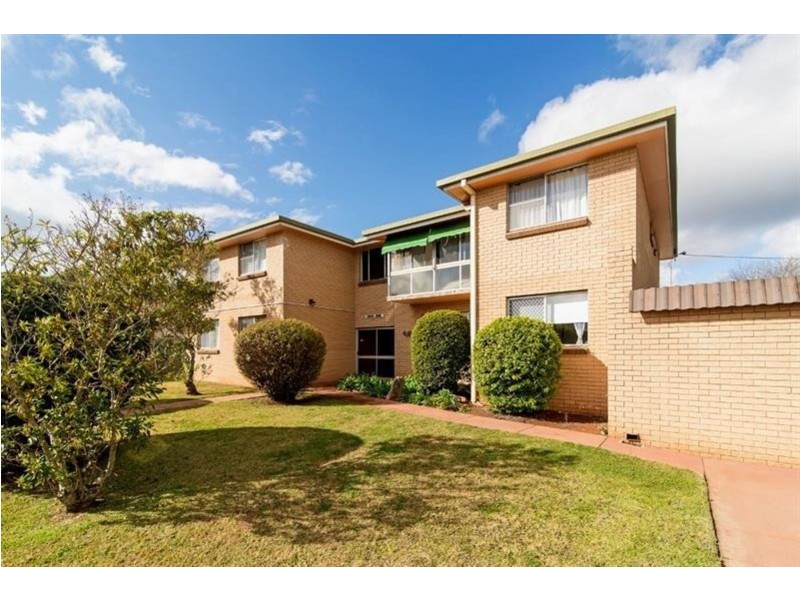 3/128 Curzon Street, Rangeville QLD 4350