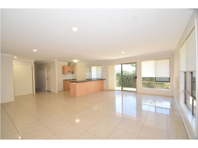 2/63 Mabel Street, Harlaxton QLD 4350