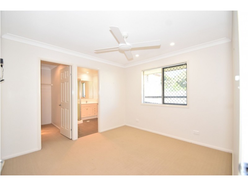 2/63 Mabel Street, Harlaxton QLD 4350