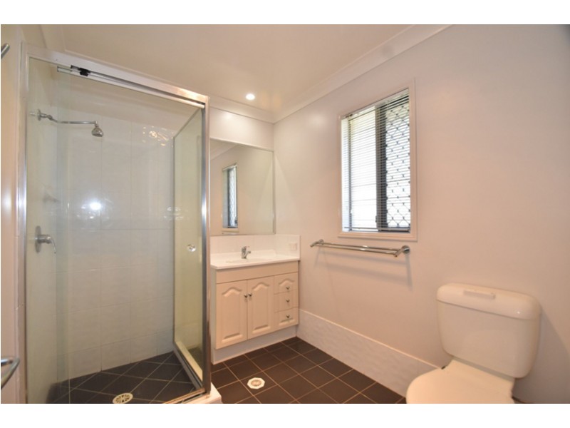 2/63 Mabel Street, Harlaxton QLD 4350