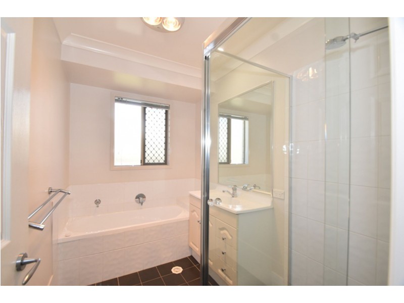 2/63 Mabel Street, Harlaxton QLD 4350