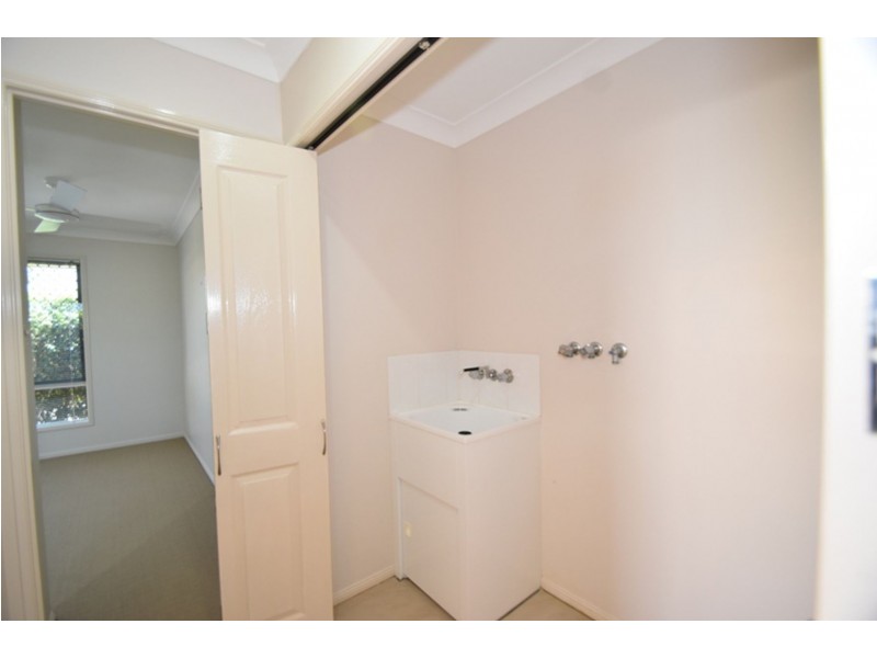 2/63 Mabel Street, Harlaxton QLD 4350