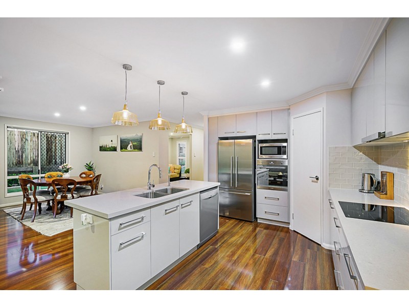 23 Renshaw Crescent, Kearneys Spring QLD 4350