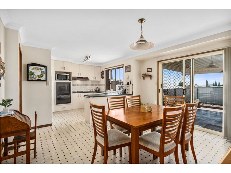 5 Osborne Court, Kearneys Spring QLD 4350