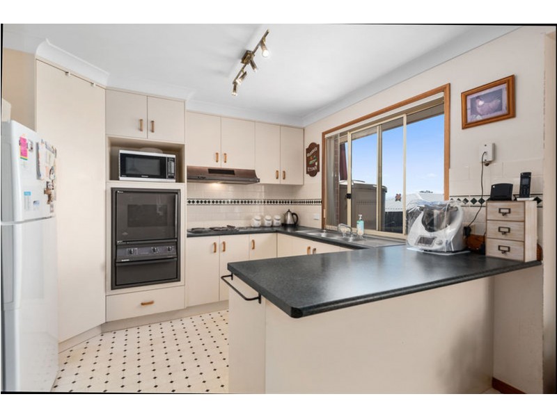 5 Osborne Court, Kearneys Spring QLD 4350