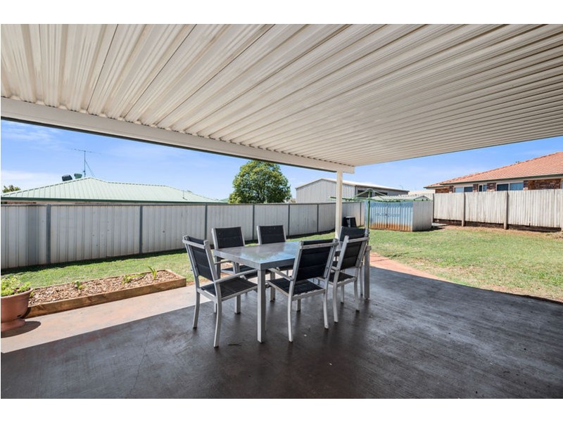 5 Osborne Court, Kearneys Spring QLD 4350