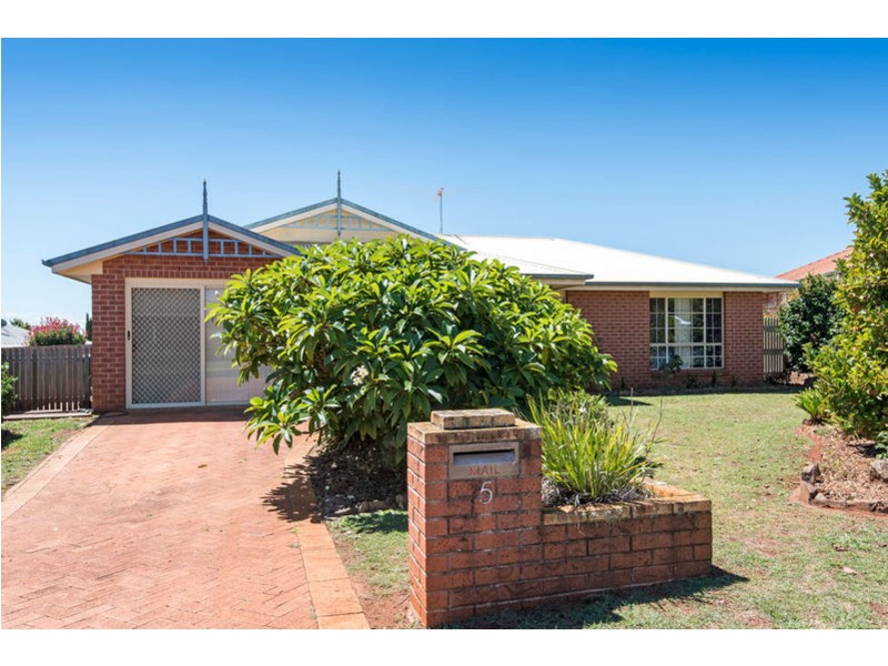 5 Osborne Court, Kearneys Spring QLD 4350