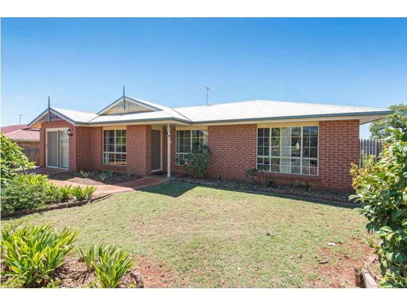 5 Osborne Court, Kearneys Spring QLD 4350