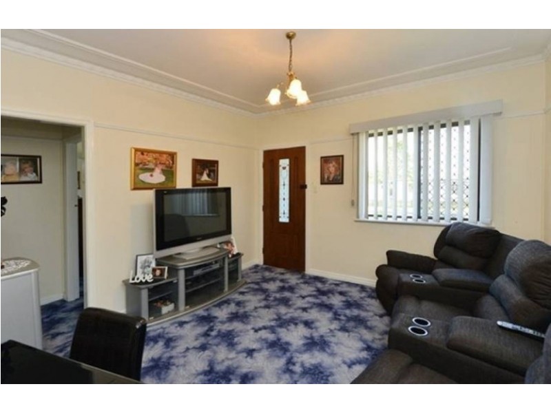 68 Weetwood Street, Newtown QLD 4350