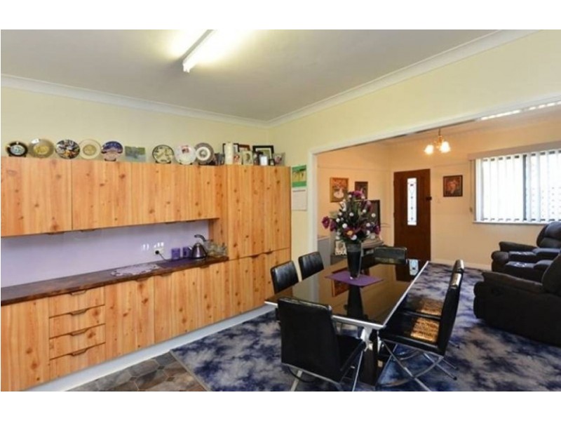 68 Weetwood Street, Newtown QLD 4350