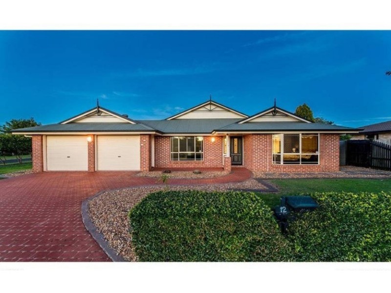 12 Chelwyn Street, Middle Ridge QLD 4350