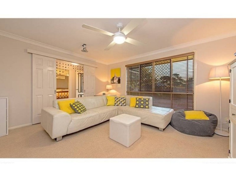 12 Chelwyn Street, Middle Ridge QLD 4350