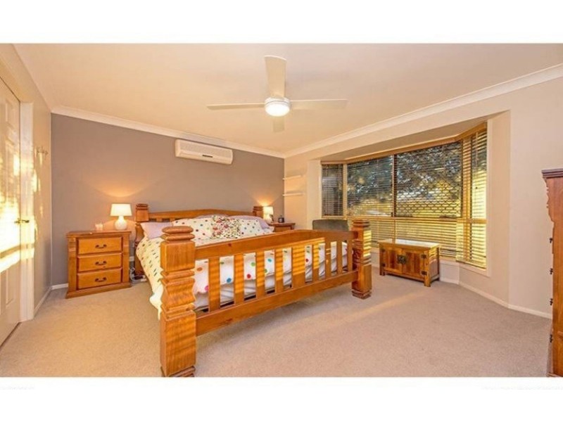 12 Chelwyn Street, Middle Ridge QLD 4350