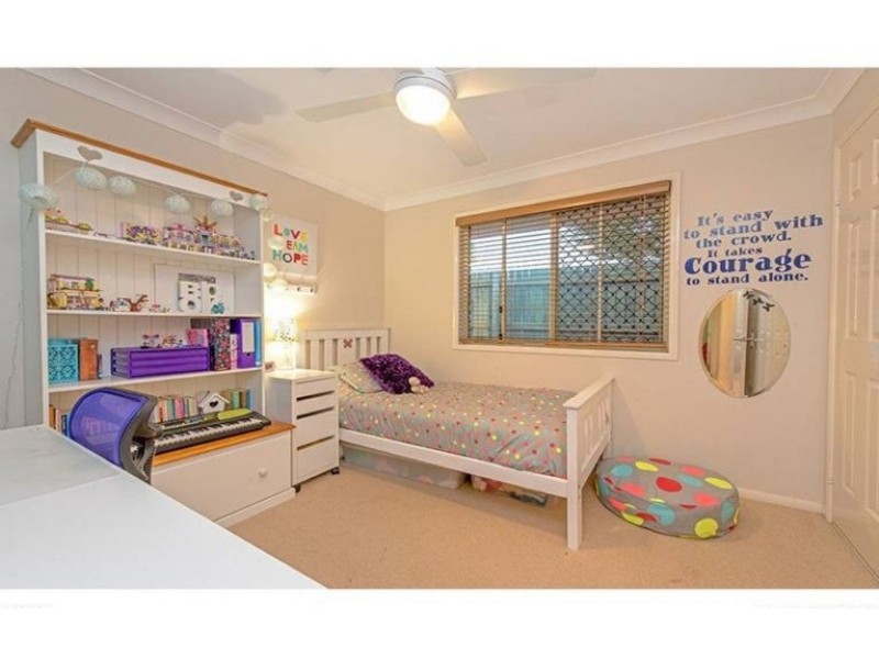 12 Chelwyn Street, Middle Ridge QLD 4350