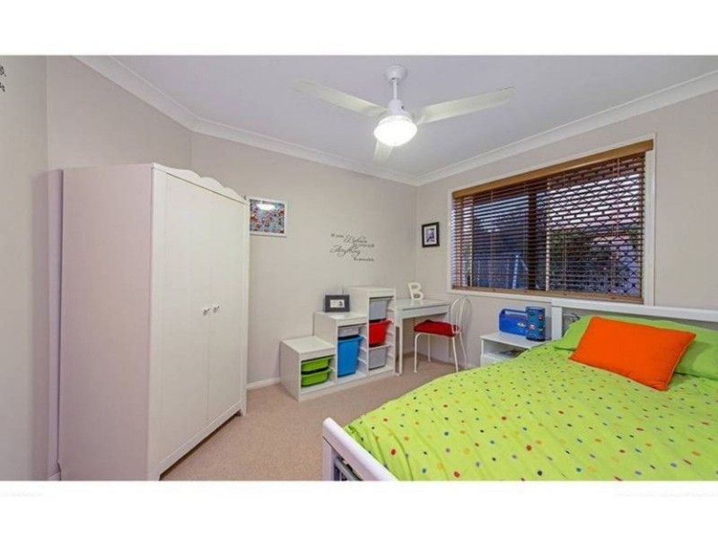 12 Chelwyn Street, Middle Ridge QLD 4350