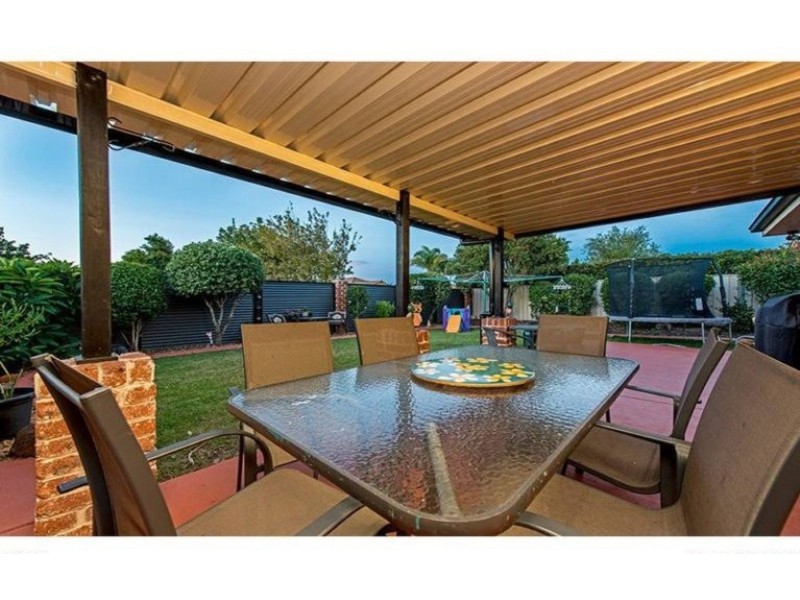 12 Chelwyn Street, Middle Ridge QLD 4350